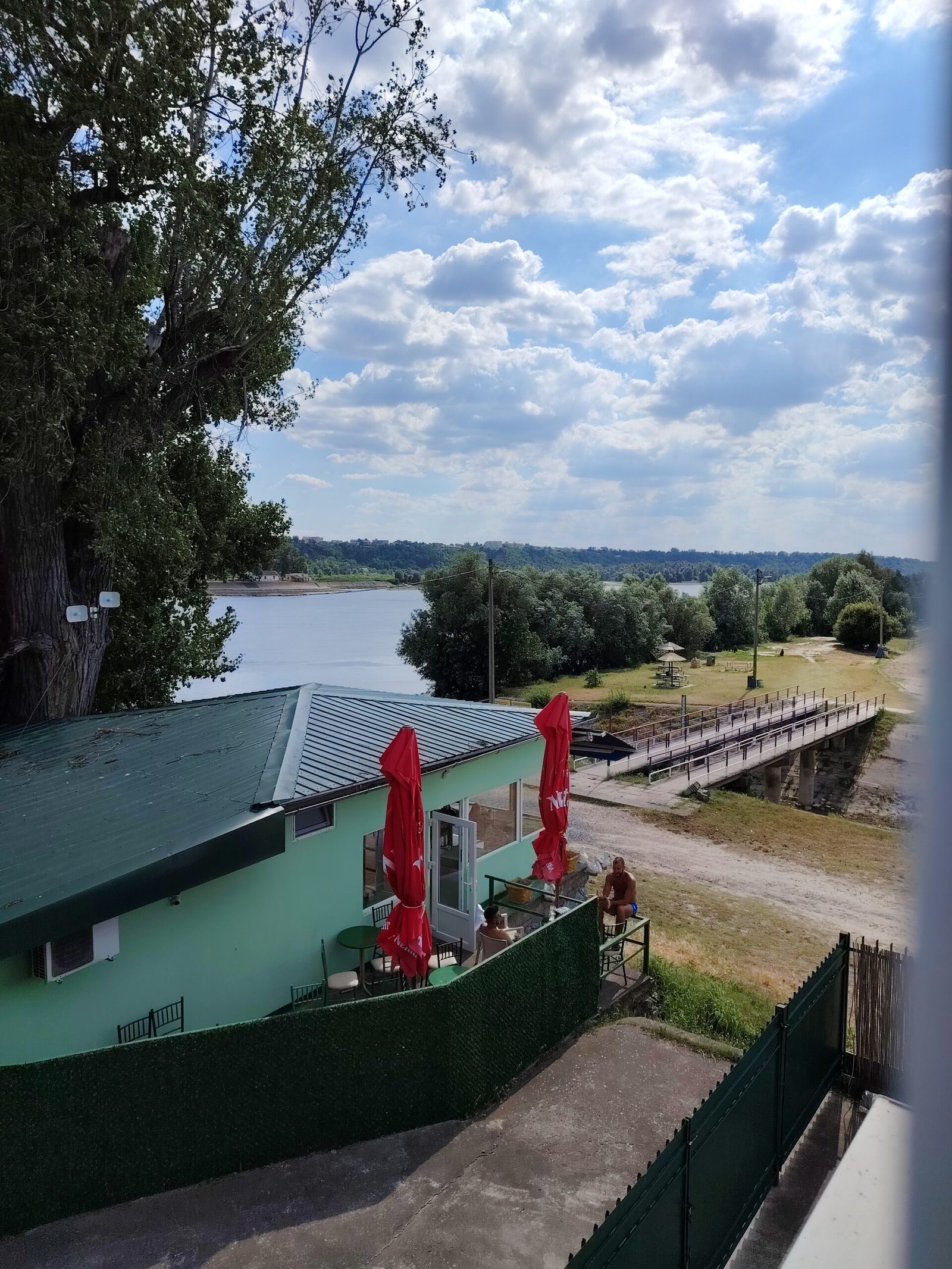 Kuhinja u apartmanu 2 tikvara Living